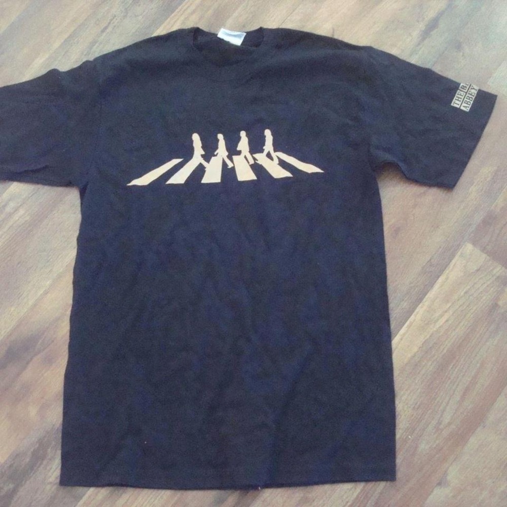THE BEATLES MEDIUM ABBEY ROAD SHIRT VINTAGE 00S Y2K 01